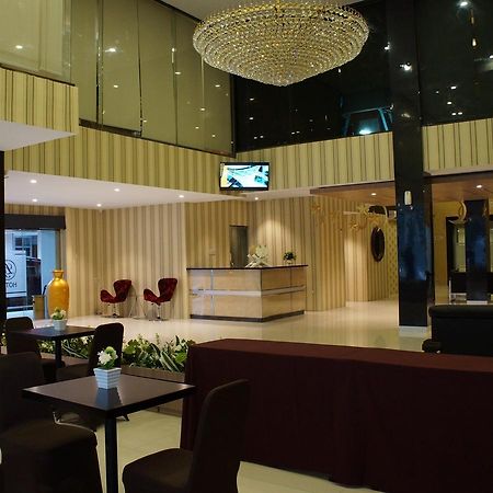 Lj Hotel Medan Kültér fotó