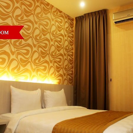 Lj Hotel Medan Kültér fotó
