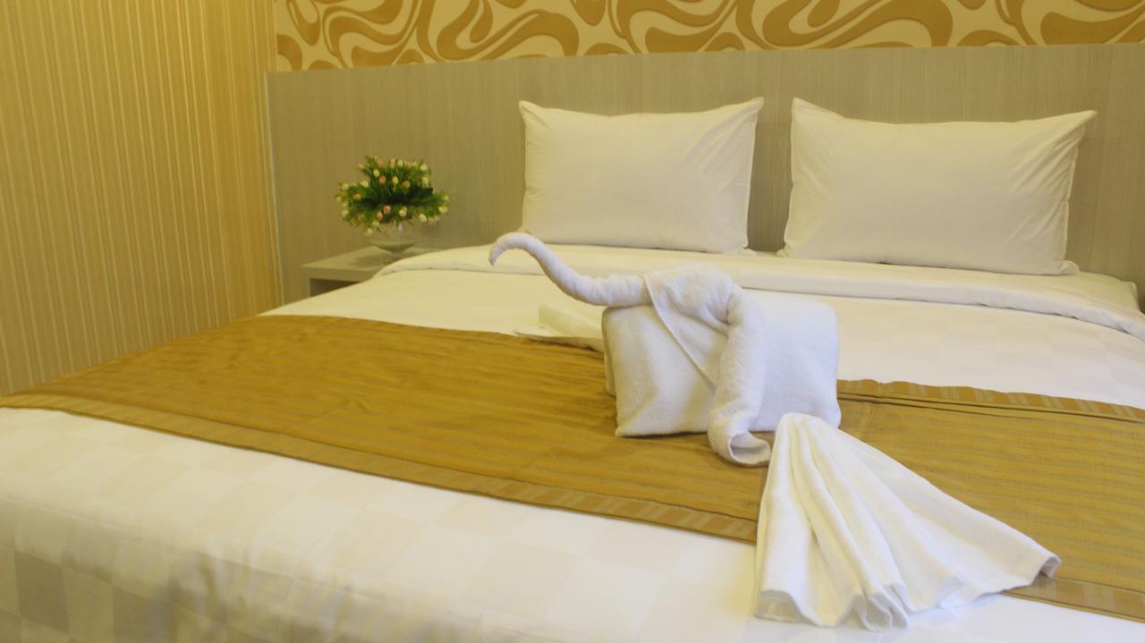 Lj Hotel Medan Kültér fotó