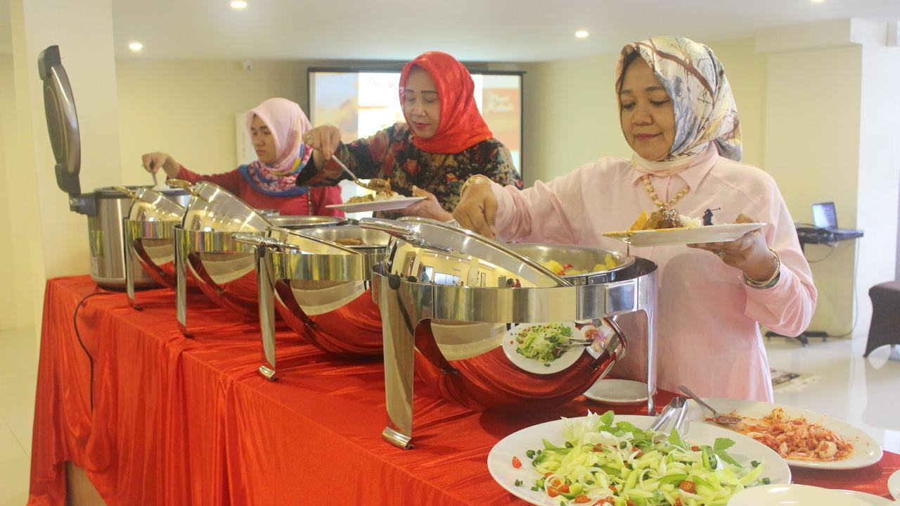 Lj Hotel Medan Kültér fotó