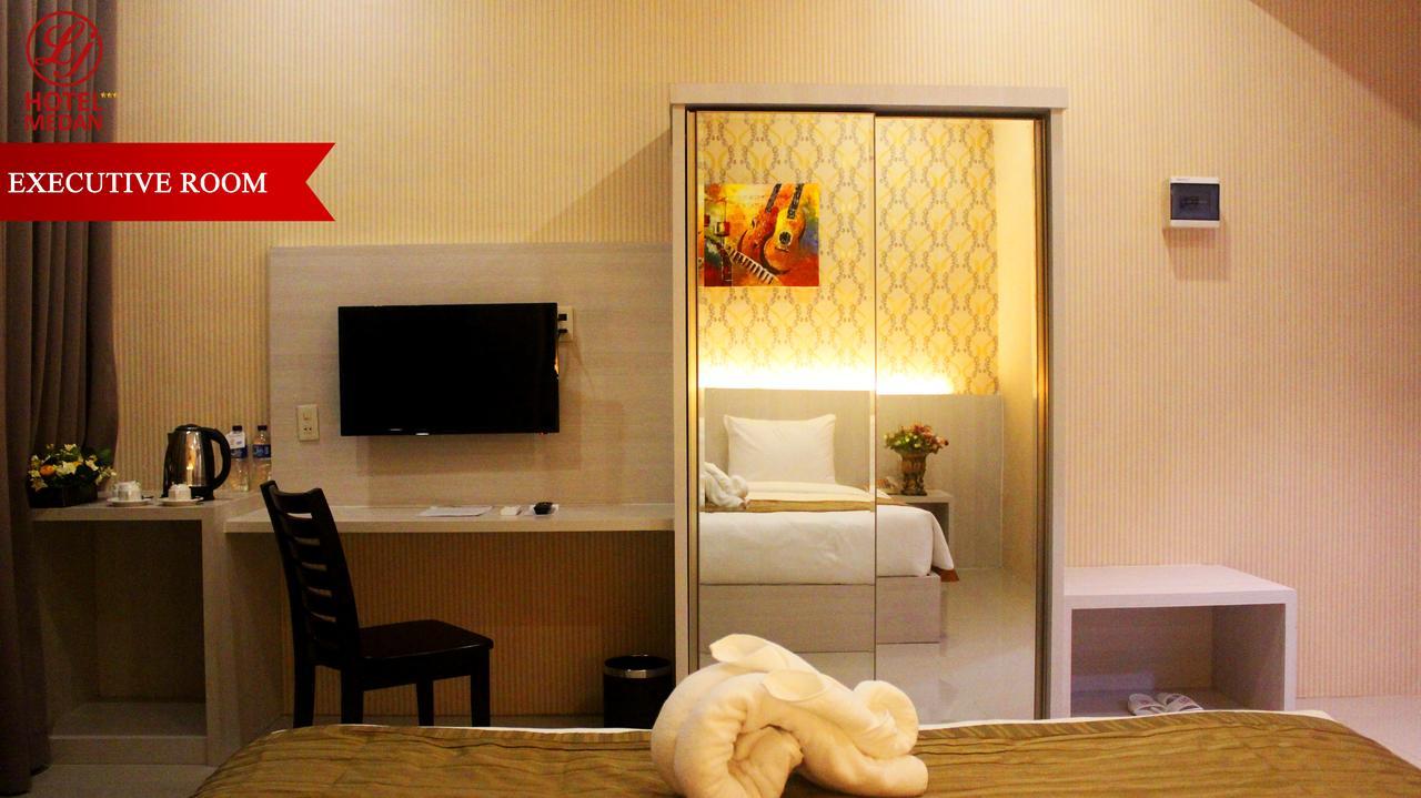 Lj Hotel Medan Kültér fotó